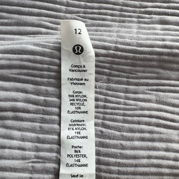 Lululemon Athletica Tan Cargo Shorts with Utility Pockets - Picture 4 of 5